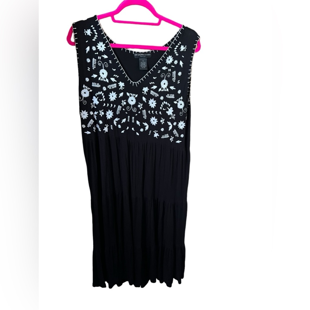 Design History Woman Floral Embroidered Sleeveless Tiered Midi Dress Plus 1X